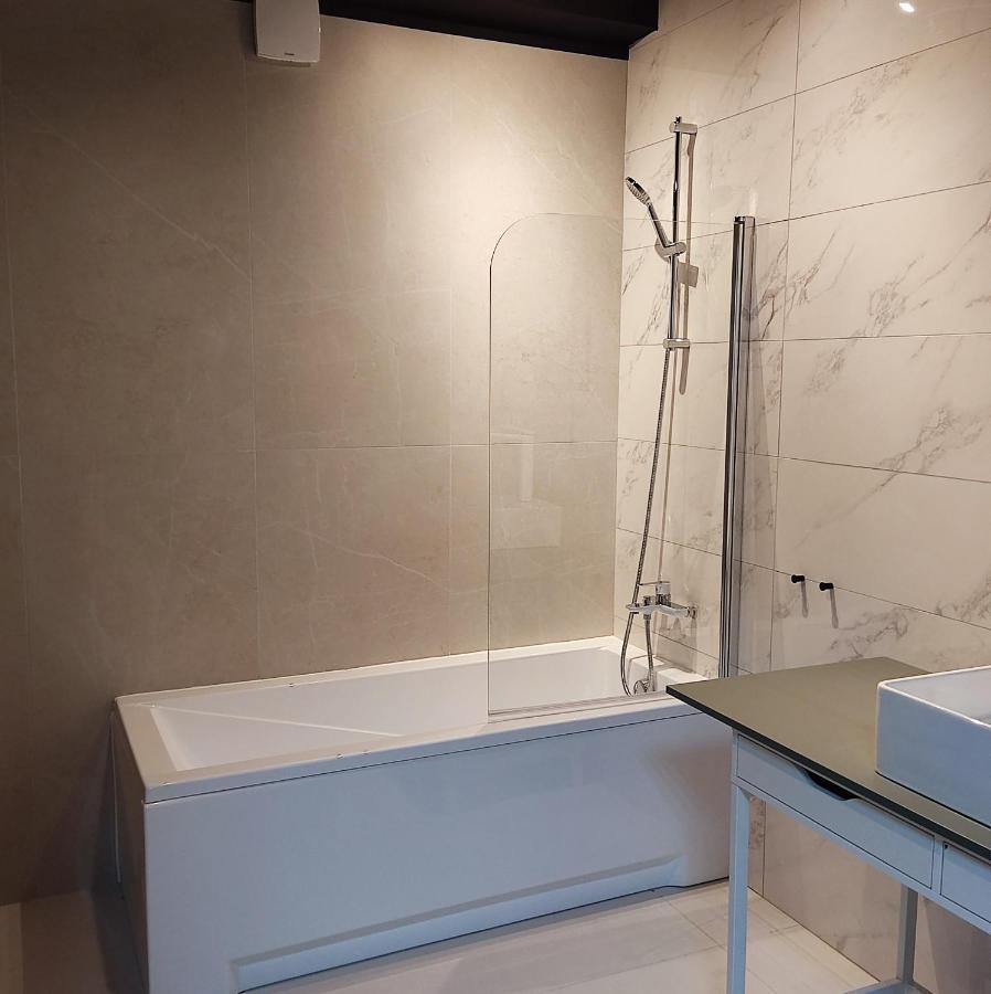 Apartament Milion Rynek Sienny Stare Miasto Bulwary Apartamenty No 1 슈체친 외부 사진